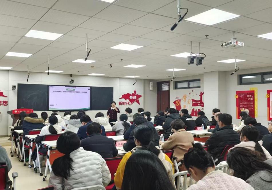 我院教师参加“石榴花开职教路，思政共研育新人”教学展示暨大中小学思政课一体化集体备课活动
